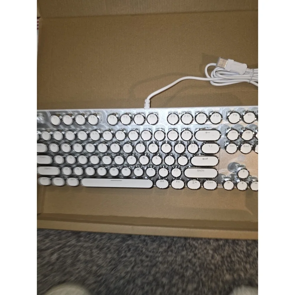 Typewriter Keyboard .